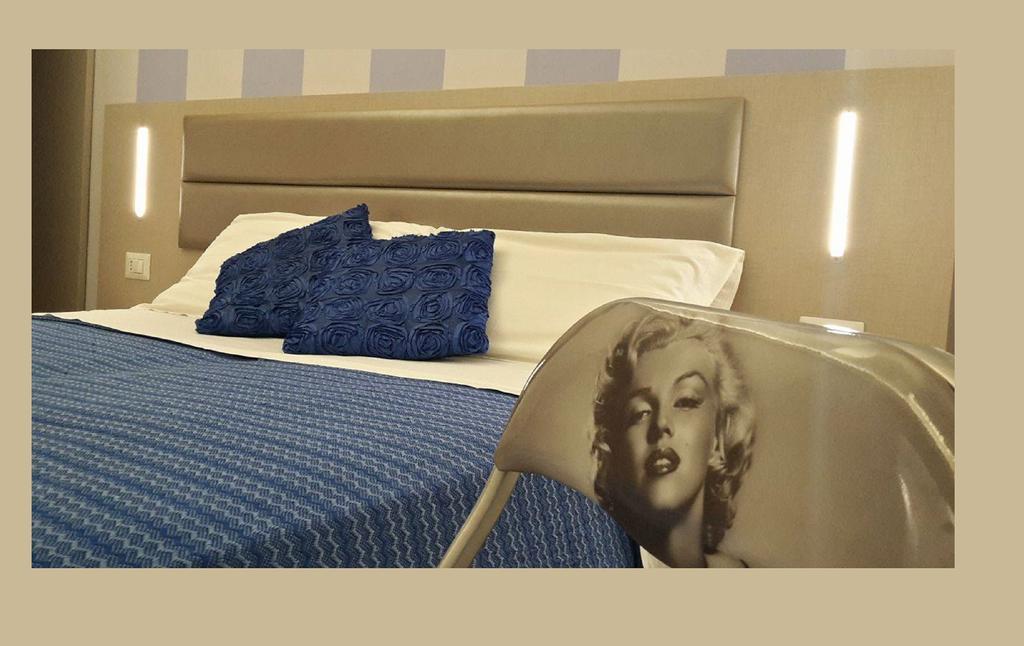 Hotel Arno ミザーノ・アドリアーティコ エクステリア 写真